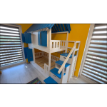 Stockbett mit Treppe