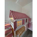 Stabiles Stockbett 120x200 mit Treppe und Rutsche, LED-Licht und kindersicherem Design für Familien in Österreich.