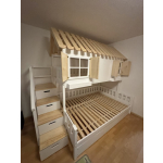 Etagenbett mit Treppe Basel Schweiz