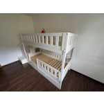 Stockbett mit Treppe und Rausfallschutz Deutschland