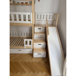Etagenbett im Instagram Stil mit optischem Dach und Rutsche
