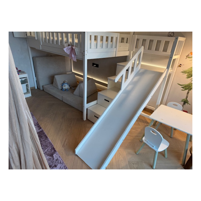 Abenteuerbett für Kinder – Hochbett mit Treppe, Rutsche und Dach, Österreich