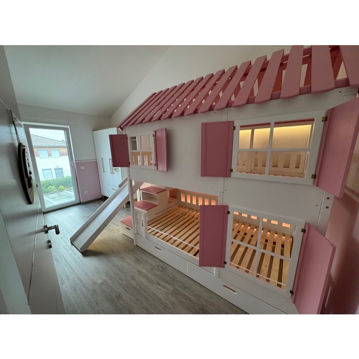 Sicheres Etagenbett mit Treppe und Rutsche in Österreich, Matratzengröße 120x200, mit LED-Beleuchtung.