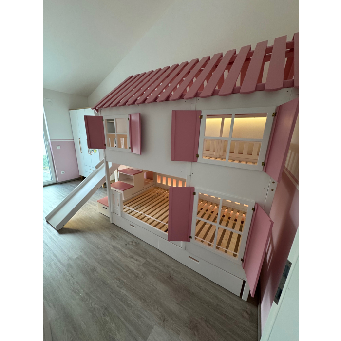 Kinderfreundliches Hochbett mit Treppe und Rutsche, 120x200, mit LED-Beleuchtung, sicher für Kinder.