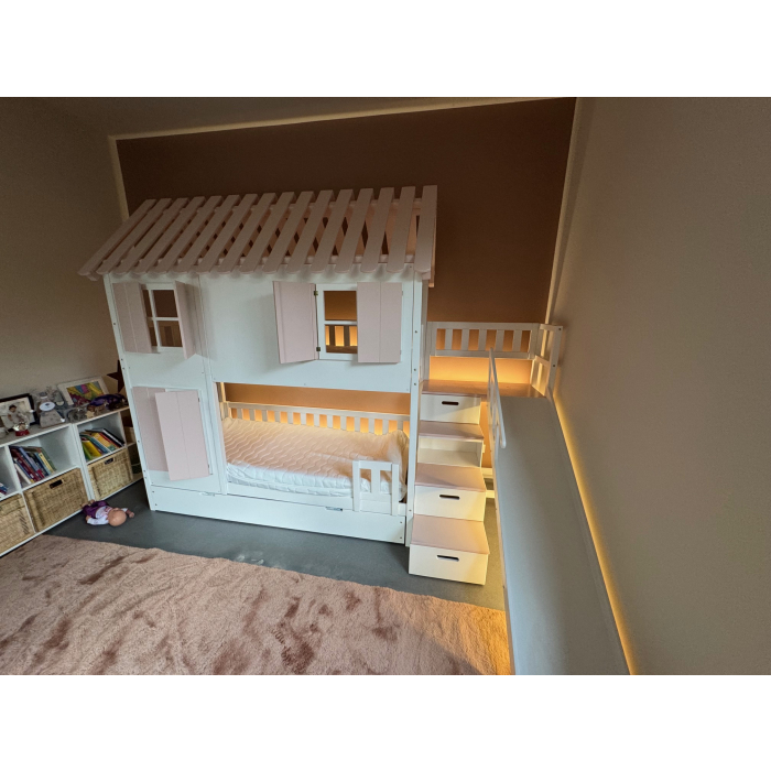 Massivholz Hochbett mit kindgerechter Treppe, Rutsche und Rundum-Schutz