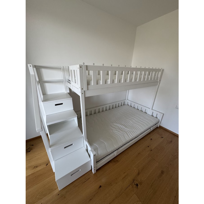Etagenbett mit treppe Graz Ostereich